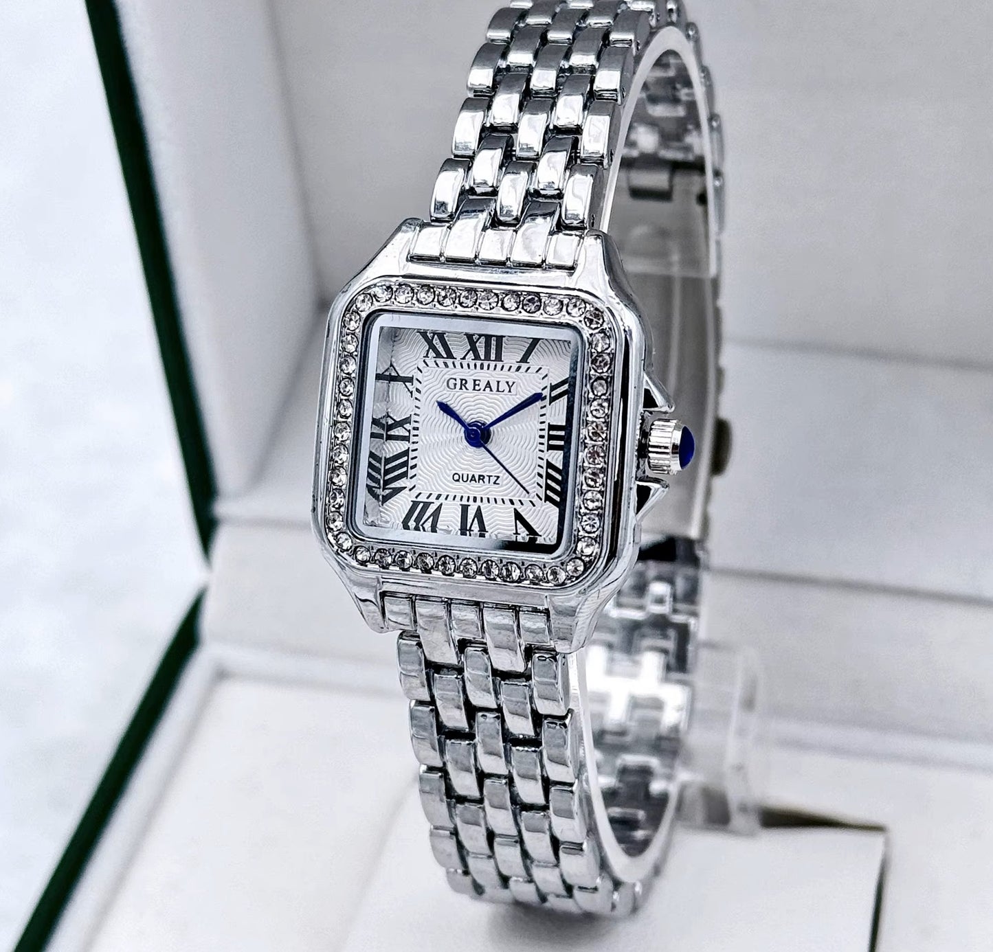 GREALY Vintage Luxury Women’s Watch